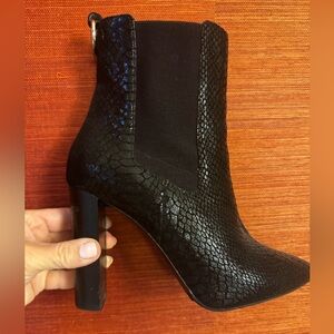 Paige size 8 snakeskin bootie